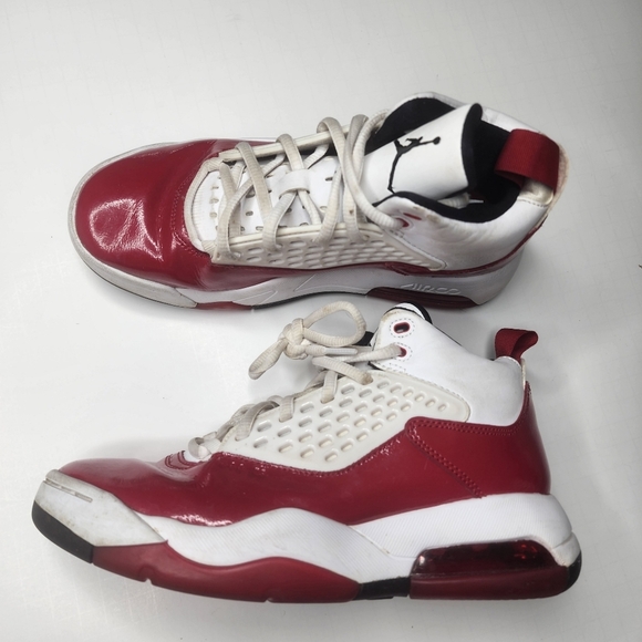 Jordan Maxin 200 White Gym Red 5.5 Youth Women's 7 - Picture 4 of 10